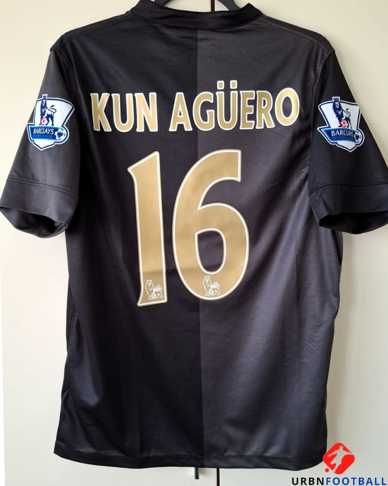 AGUERO KUN 2013-14 (Man C)